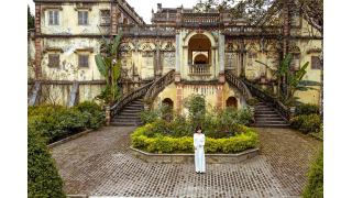 Dinh thự Hoàng A Tưởng là một ngôi dinh thự cổ kính nổi tiếng ở Lào Cai. 